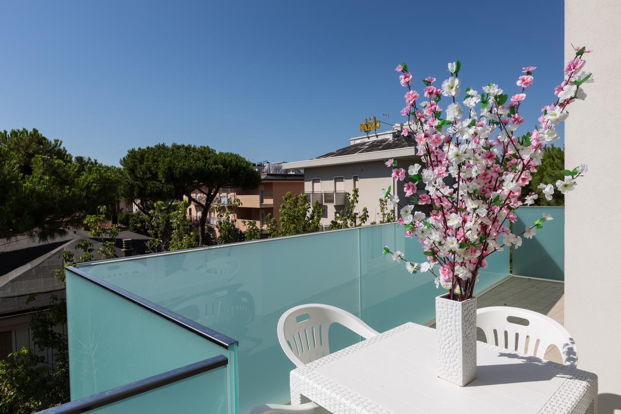 Residence Perla Verde Riccione Exterior foto