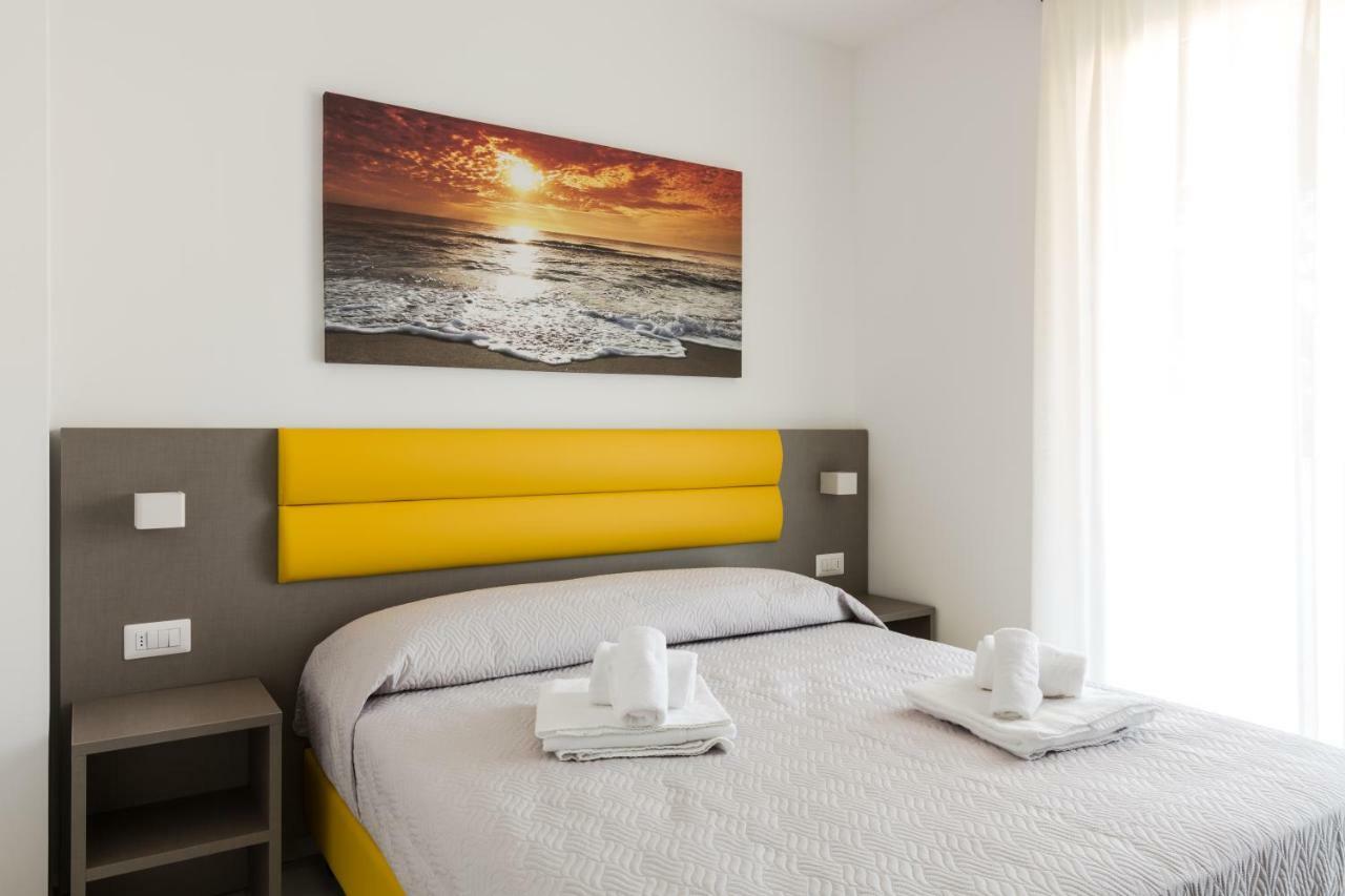 Residence Perla Verde Riccione Exterior foto